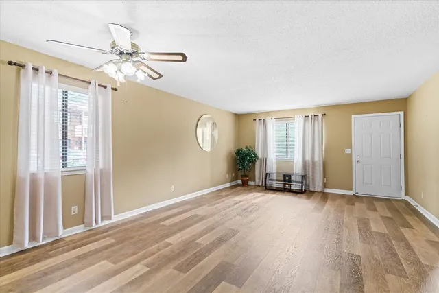 $179,000 | 303 Crystal Place, Unit 16, Dalton, GA 30720