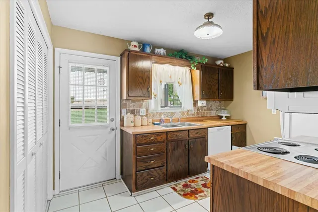 $179,000 | 303 Crystal Place, Unit 16, Dalton, GA 30720