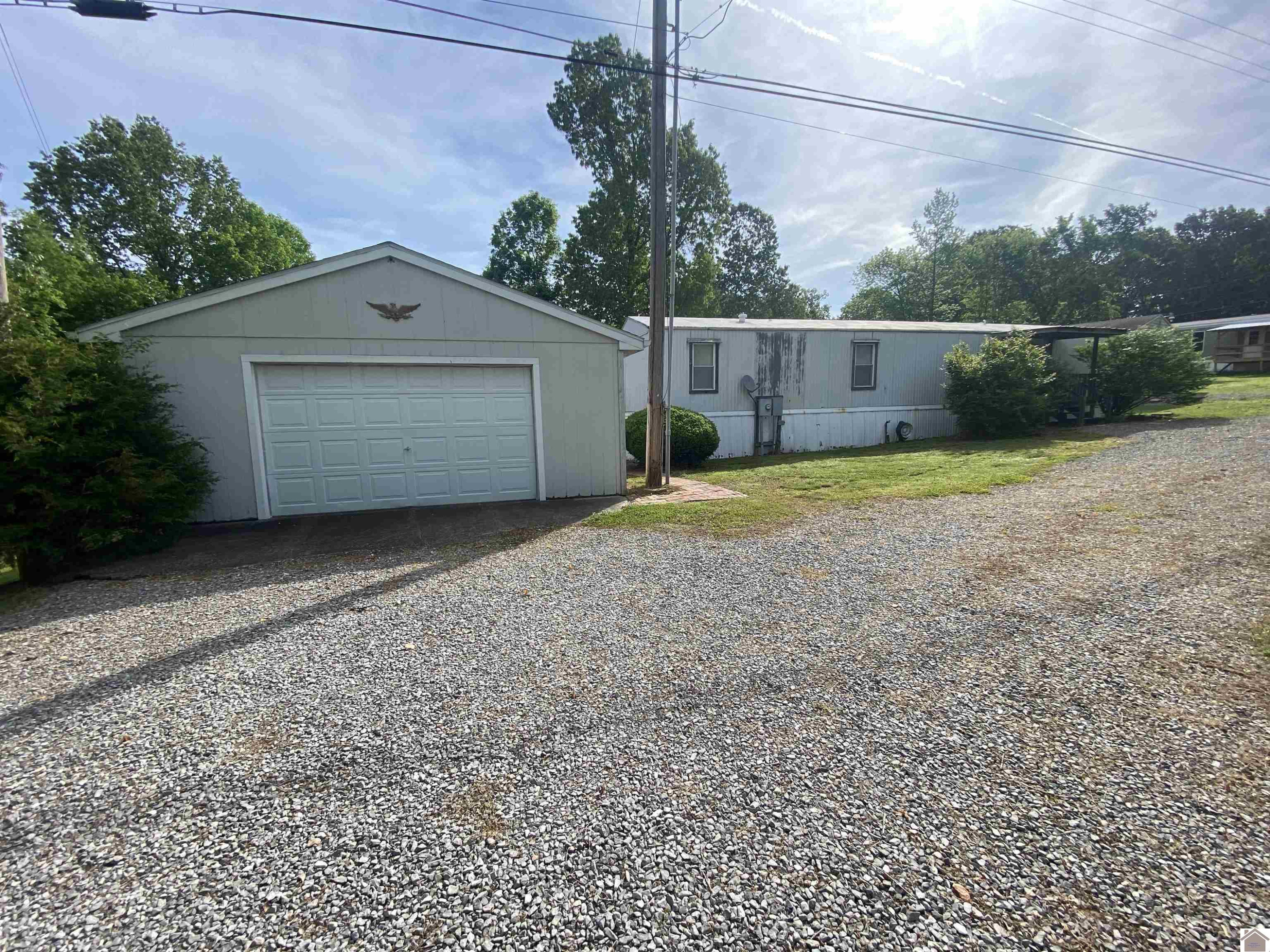 500 B B Hall Road Cadiz, KY 42211 - Photo 4 of 17 Photo 4