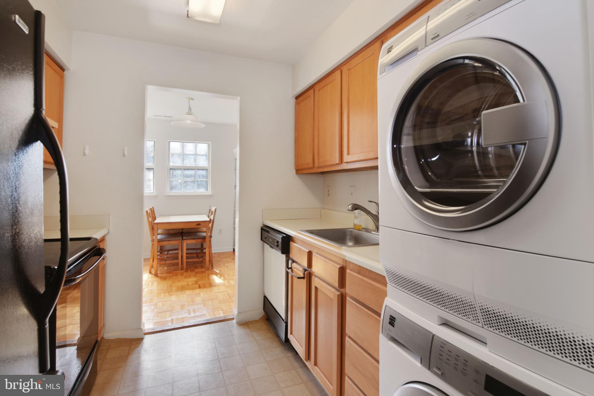 8611 Falls Run Road, Unit L Ellicott City, MD 21043 - Photo 14 of 23 Kitchen