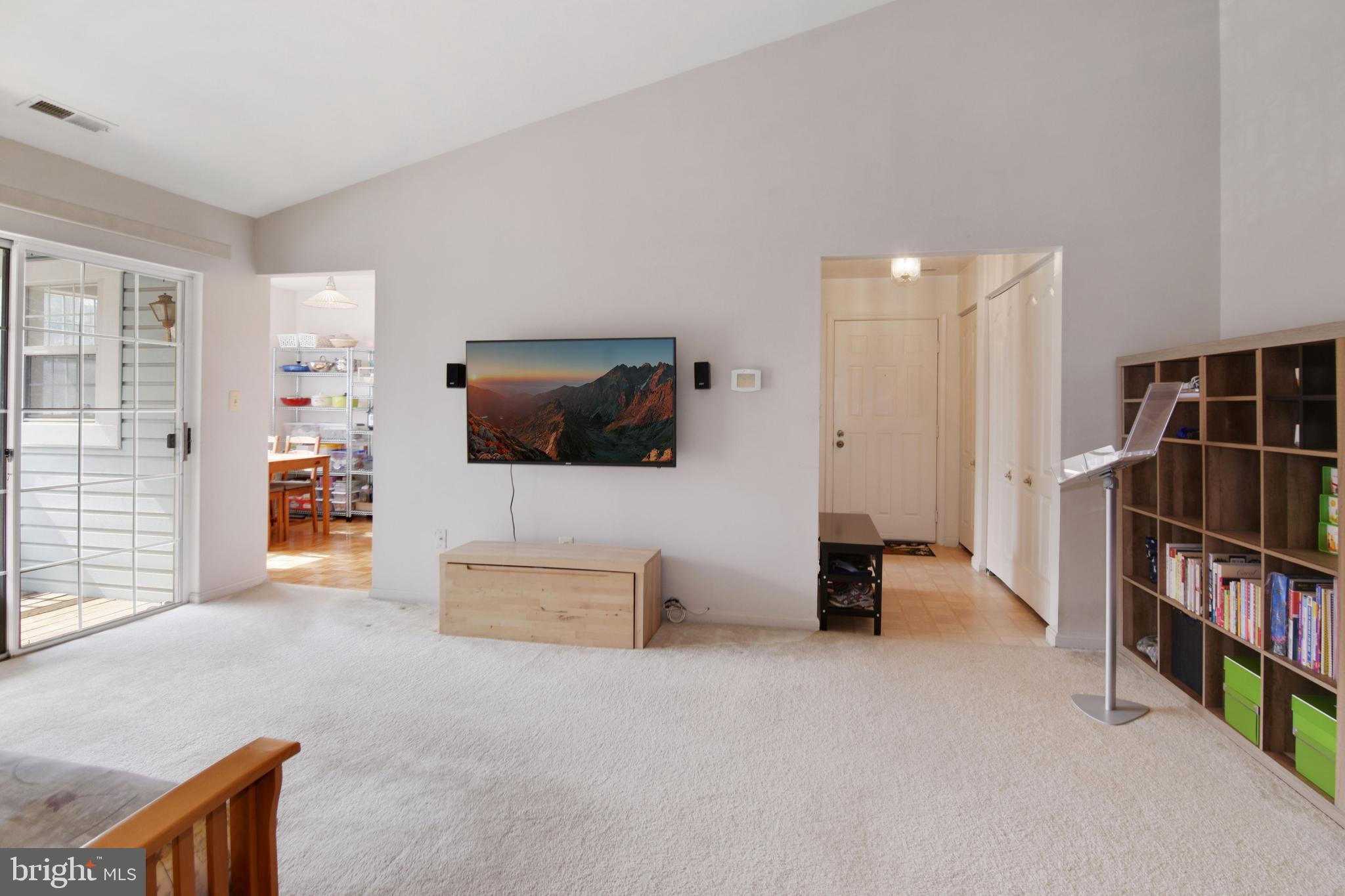 8611 Falls Run Road, Unit L Ellicott City, MD 21043 - Photo 9 of 23 Living Room