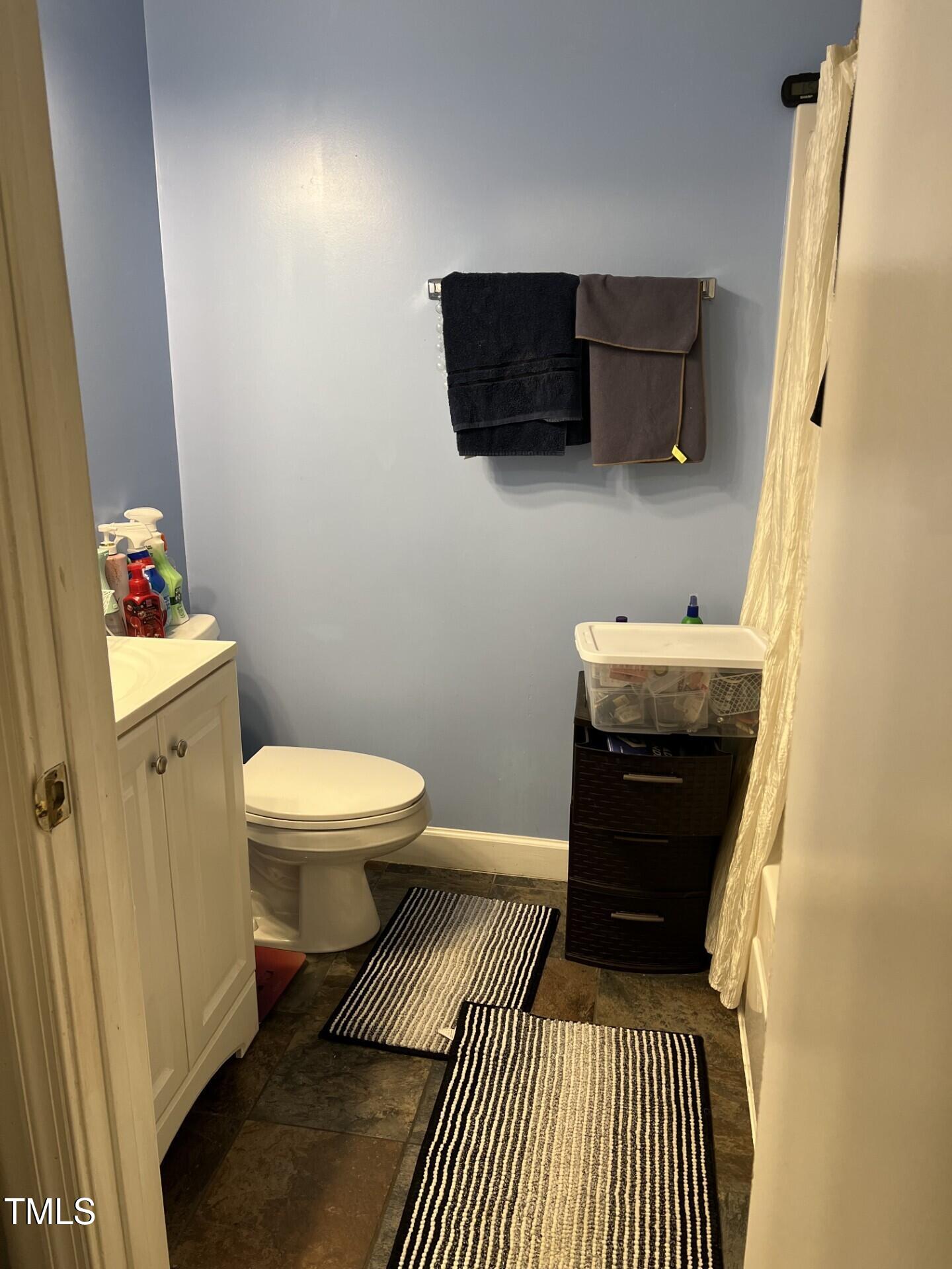 303 Smith Level Road, Unit E32 Chapel Hill, NC 27516 - Photo 12 of 17 303 bedroom 2 pic2