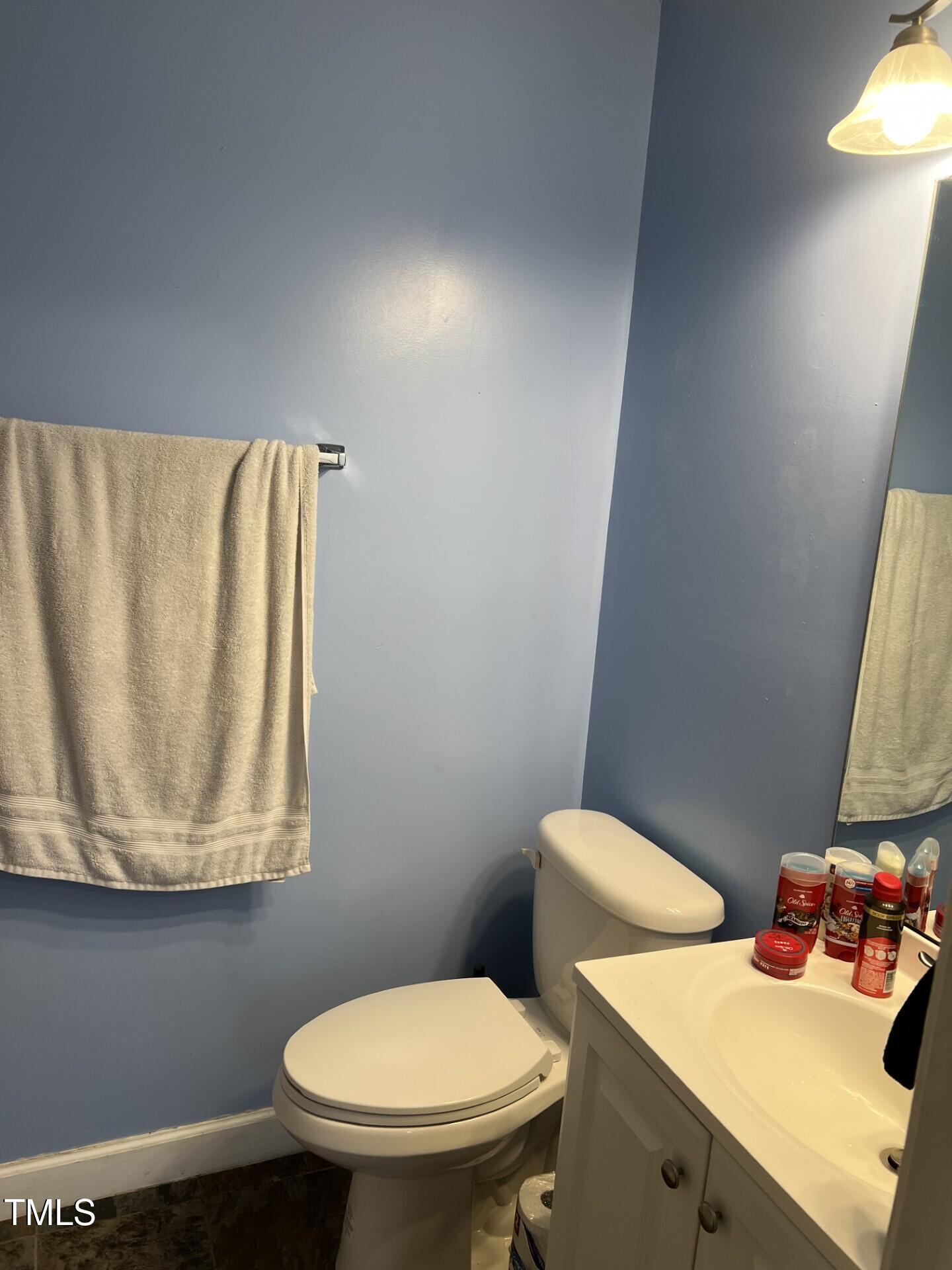 303 Smith Level Road, Unit E32 Chapel Hill, NC 27516 - Photo 14 of 17 303 bedroom 3 pic1