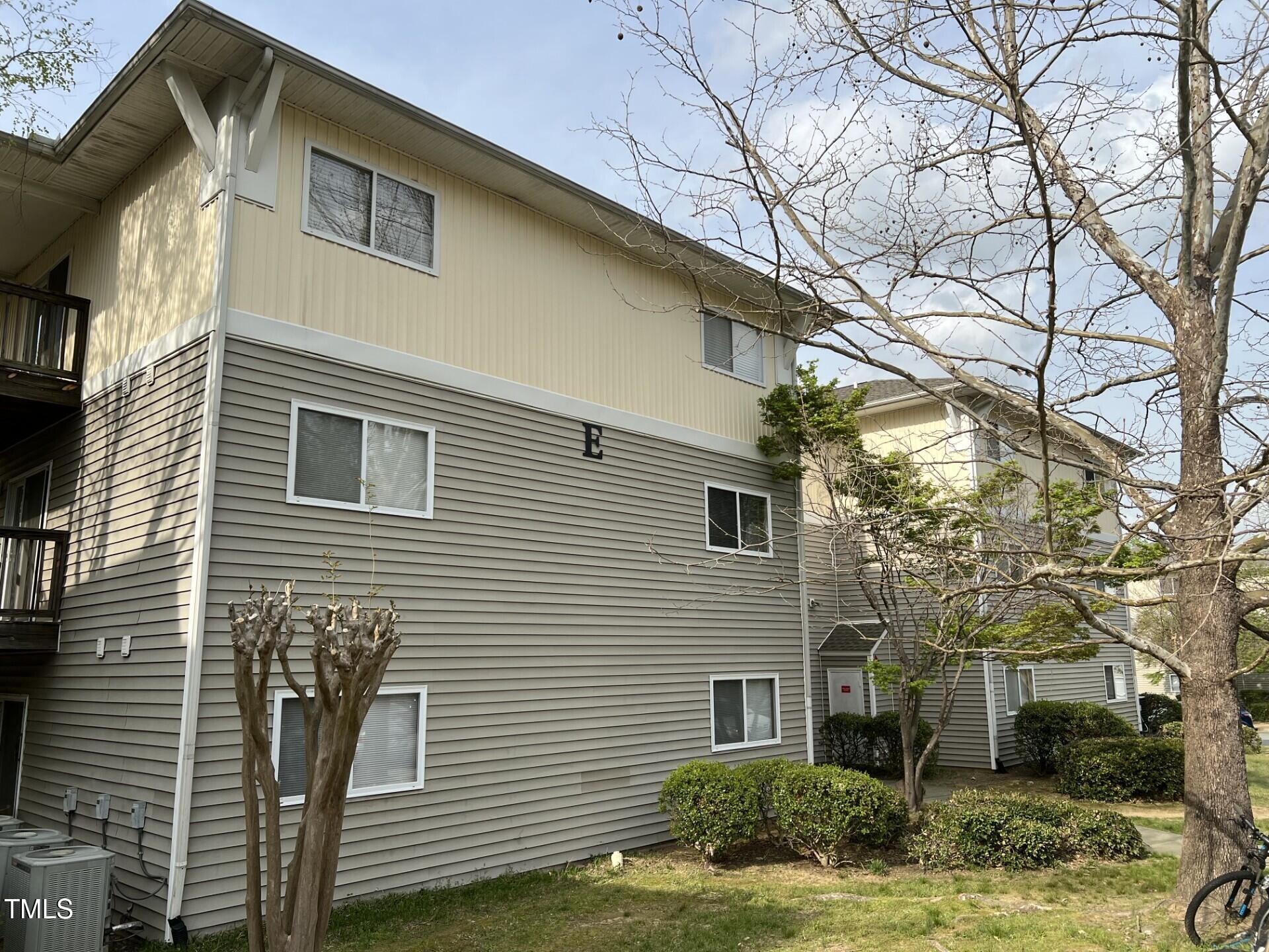 303 Smith Level Road, Unit E32 Chapel Hill, NC 27516 - Photo 3 of 17 303 exterior 3