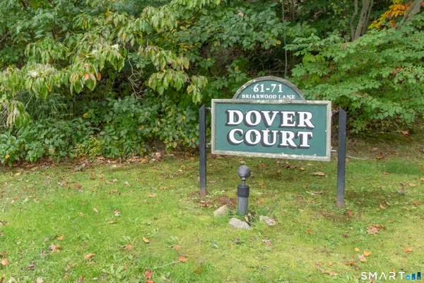 $287,500 | 63 Briarwood Lane, Unit E, Branford, CT 06405