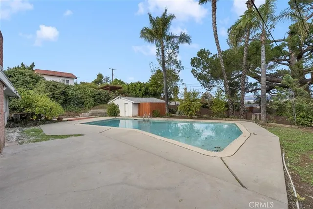 $4,100 | 20447 West Oxnard Street, Woodland Hills, CA 91367