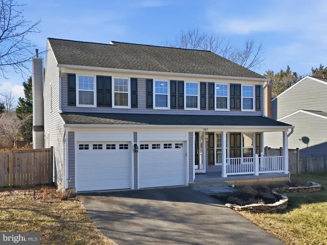 $824,900 | 207 Grafton Way Northeast, Leesburg, VA 20176