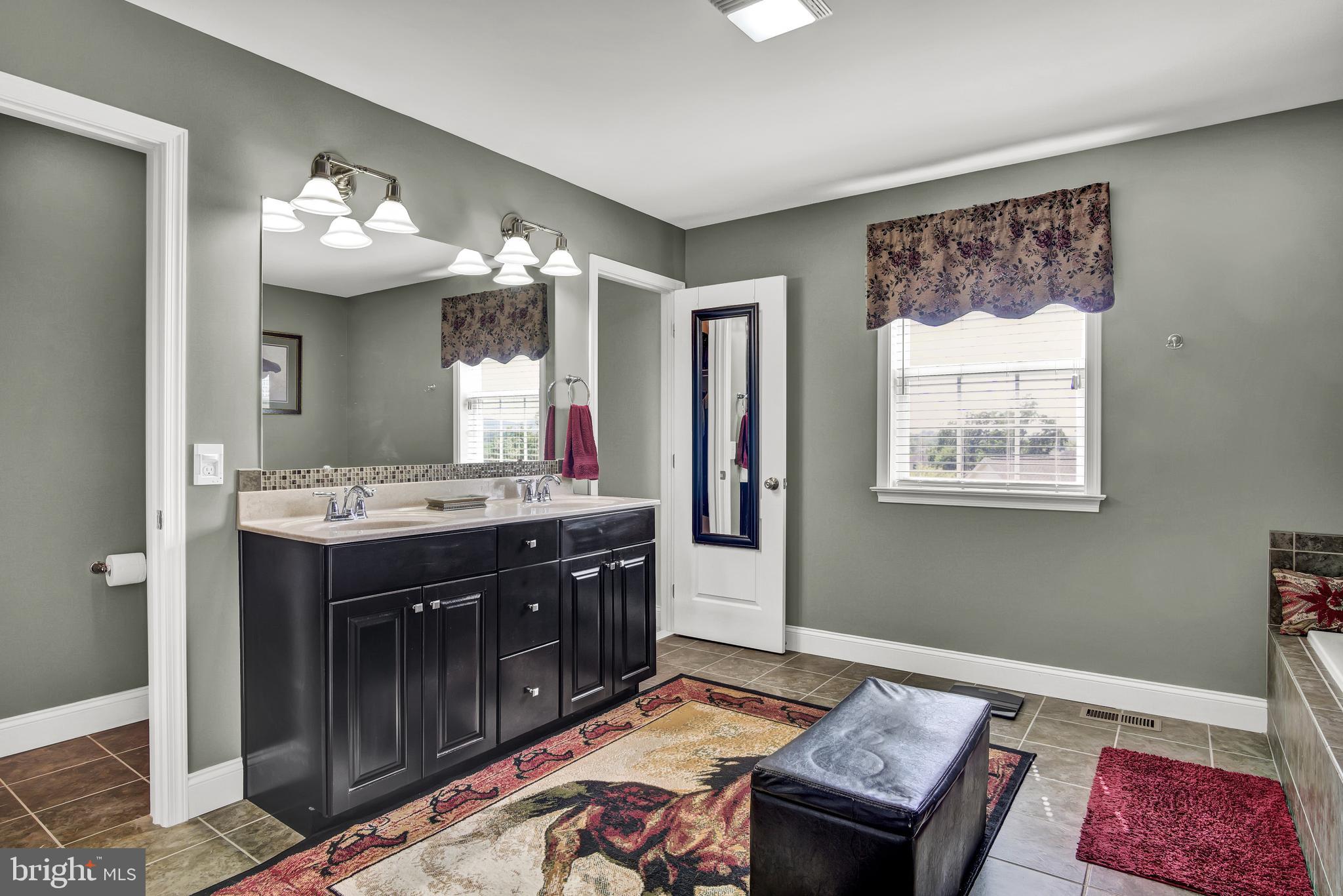 7308 Stone Ridge Circle Harrisburg, PA 17112 - Photo 31 of 43 Gallery Image 31