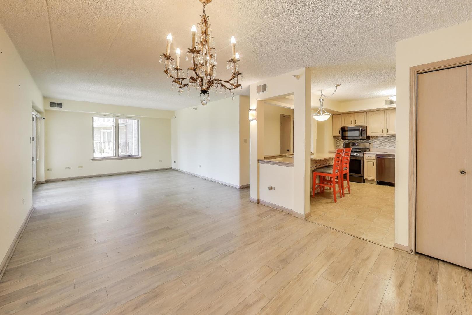 3640 186th Street, Unit 204 Lansing, IL 60438 - Photo 4 of 23