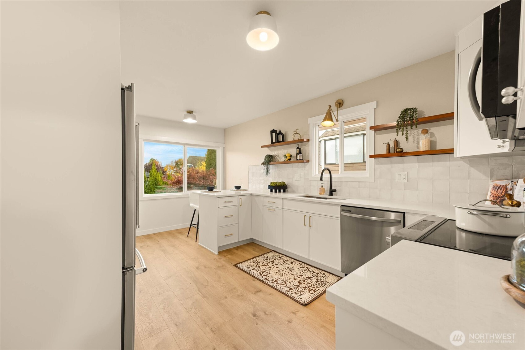 935 Northwest 61st Street Seattle, WA 98107 - Photo 11 of 26