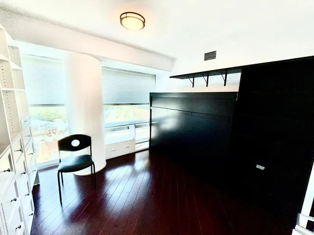 $3,500 | 1720 Maple Avenue, Unit 2680, Evanston, IL 60201