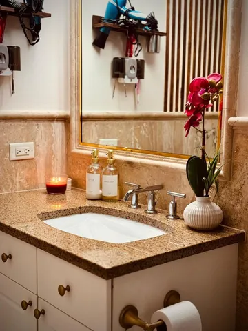 $3,500 | 1720 Maple Avenue, Unit 2680, Evanston, IL 60201