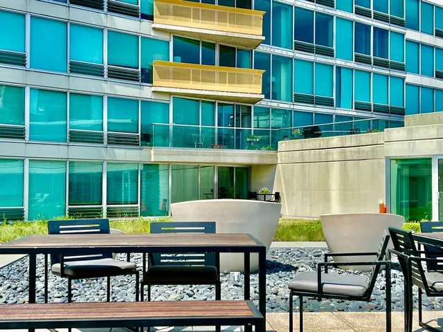 $3,500 | 1720 Maple Avenue, Unit 2680, Evanston, IL 60201