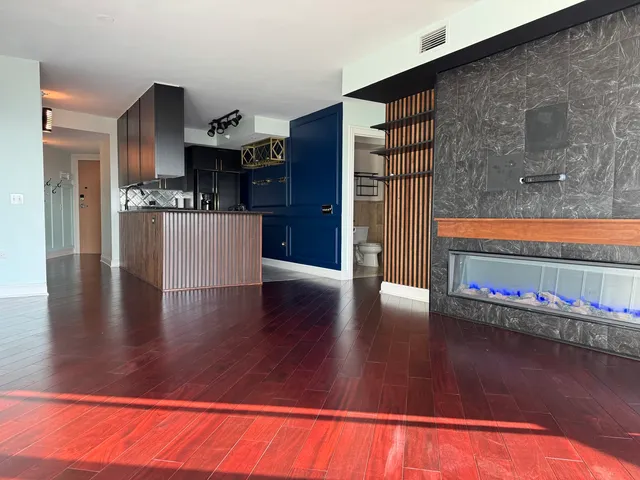 $3,500 | 1720 Maple Avenue, Unit 2680, Evanston, IL 60201