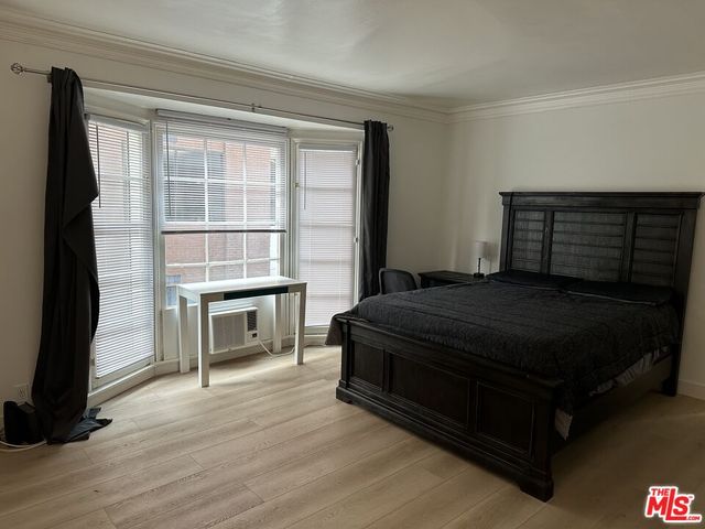 $2,600 | 325 North Palm Drive, Unit F, Beverly Hills, CA 90210