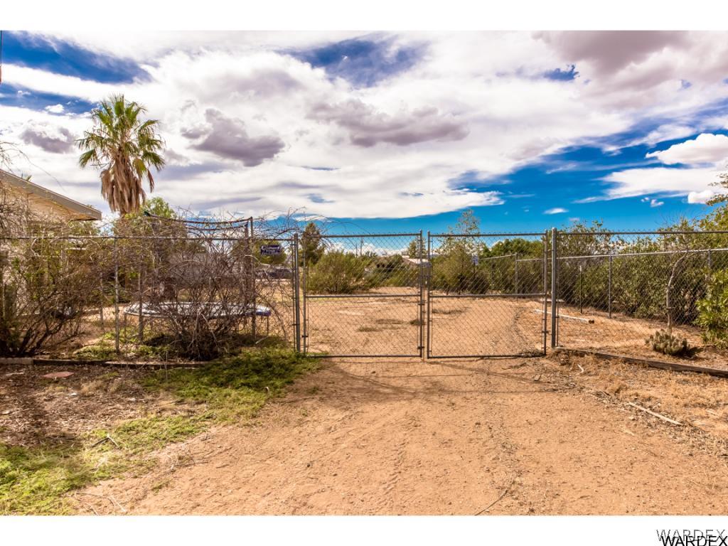 529 South Verde Road Golden Valley, AZ 86413 - Photo 16 of 33 Gallery Image 16