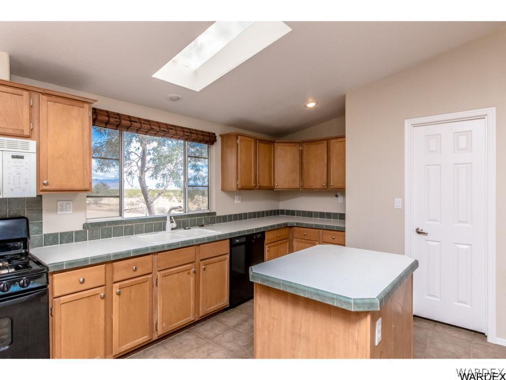 529 South Verde Road Golden Valley, AZ 86413 - Photo 20 of 33 Gallery Image 20