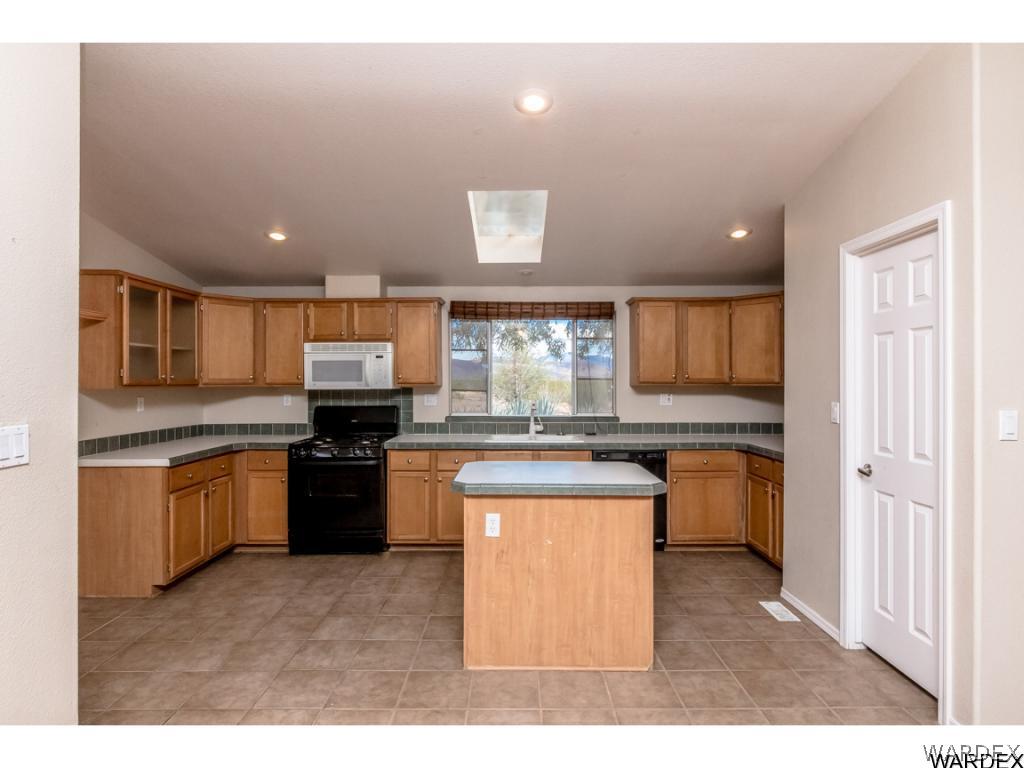 529 South Verde Road Golden Valley, AZ 86413 - Photo 4 of 33 Gallery Image 4