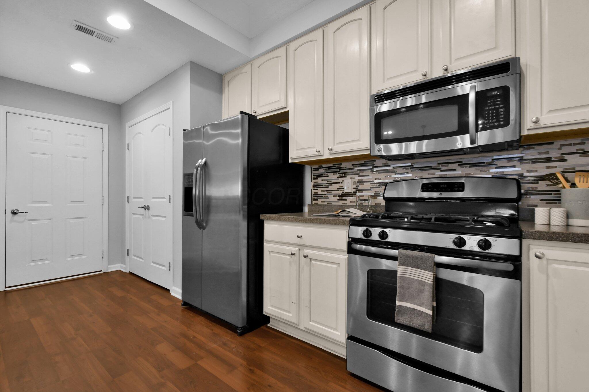 7963 Ravine Run Lane Columbus, OH 43235 - Photo 9 of 26 7-web-or-mls-7963-ravine-run-ln
