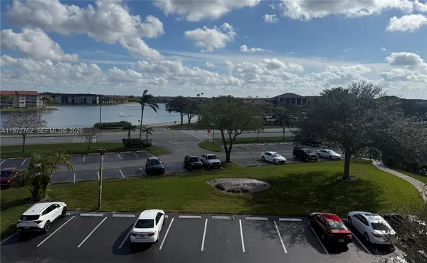 a view of a lake in a city