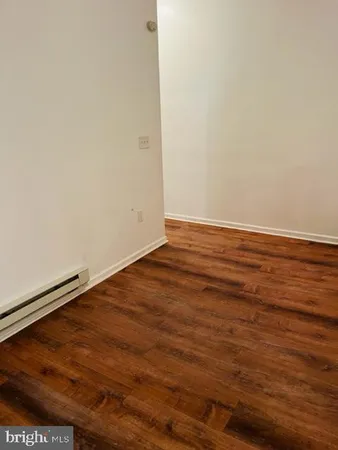 $1,250 | 919 Avenue Of The States, Unit 2D, Chester, PA 19013