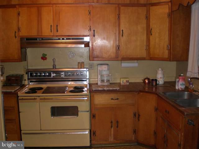 558 Walnut Road Steelton, PA 17113 - Photo 6 of 12
