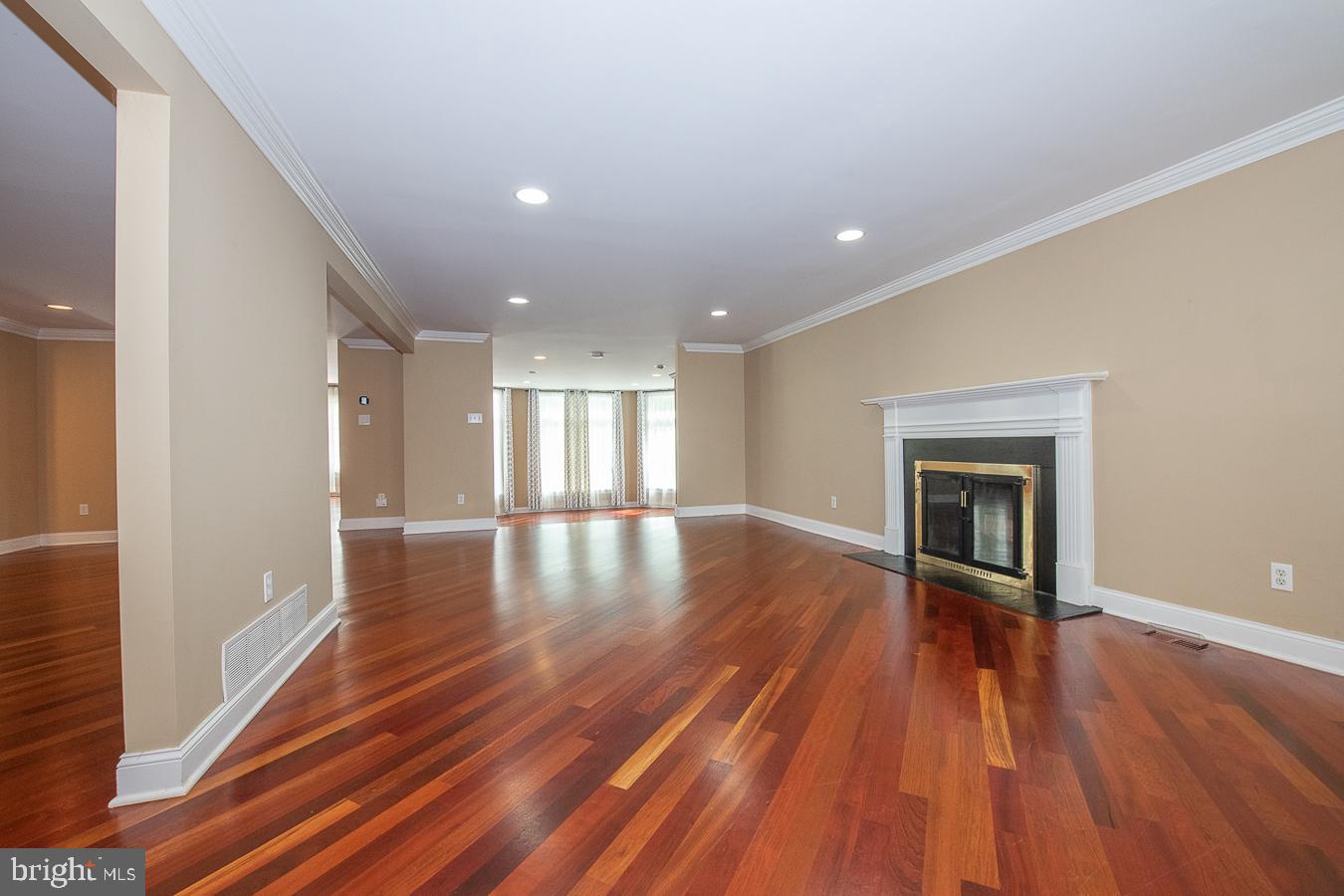 2083 Welsh Valley Road Malvern, PA 19355 - Photo 7 of 32 Fabulous open floor plan.