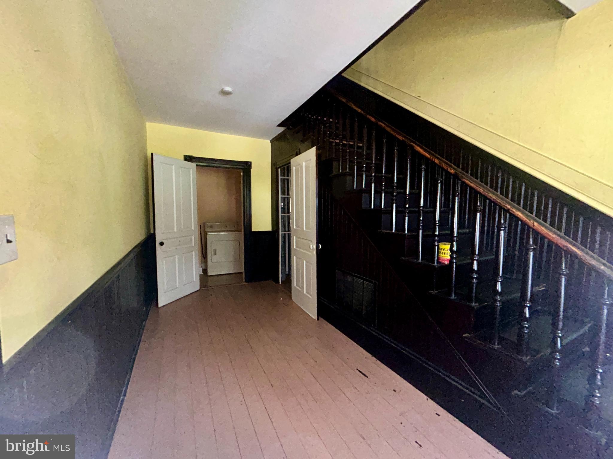 161 East Main Street Orange, VA 22960 - Photo 22 of 37 a view of balcony