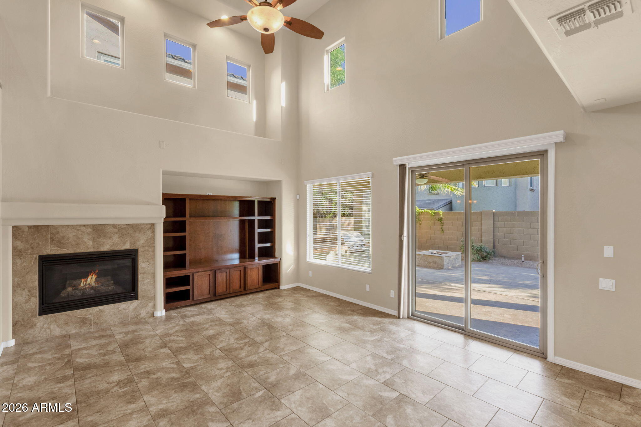 3927 East Waller Lane Phoenix, AZ 85050 - Photo 22 of 63 Great Room