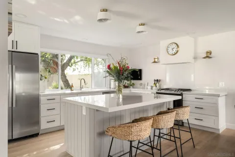 $1,995,000 | 2927 Levante Street, Carlsbad, CA 92009