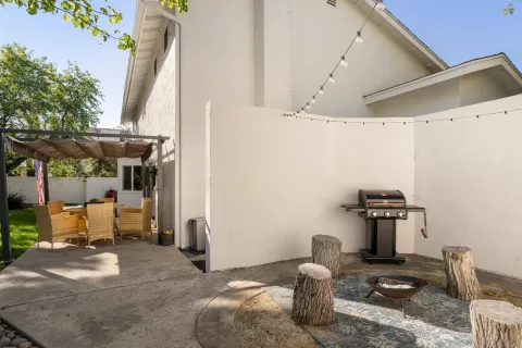 $1,995,000 | 2927 Levante Street, Carlsbad, CA 92009