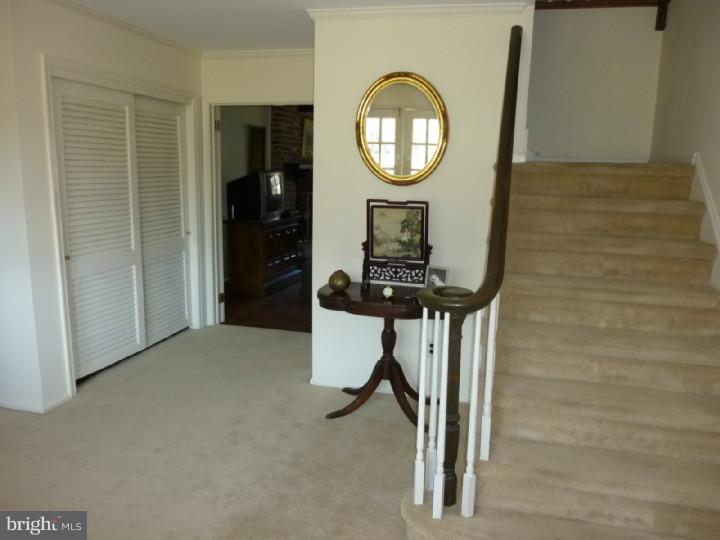 28 Pine Valley Road Doylestown, PA 18901 - Photo 8 of 12 Foyer