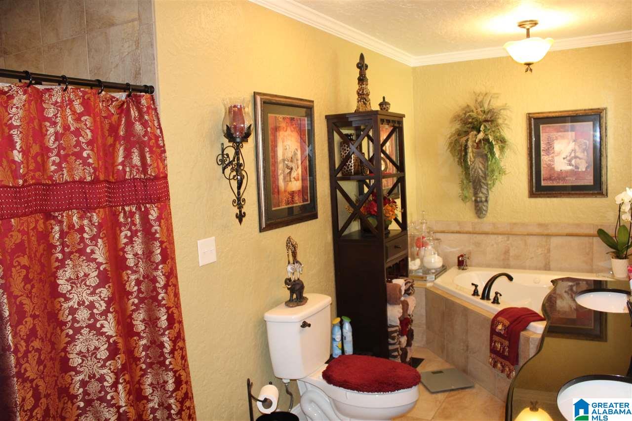 1001 Conger Road Anniston, AL 36207 - Photo 4 of 50