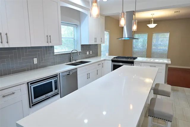 $2,800 | 2339 Bent River Drive, Sugar Land, TX 77479