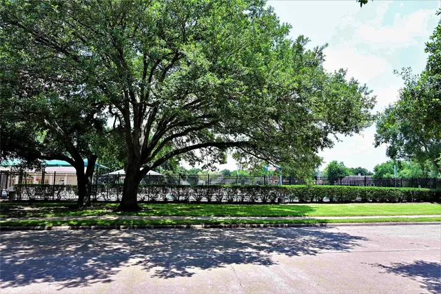 $2,800 | 2339 Bent River Drive, Sugar Land, TX 77479