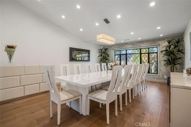 $2,995,000 | 1544 Ard Eevin Avenue, Glendale, CA 91202