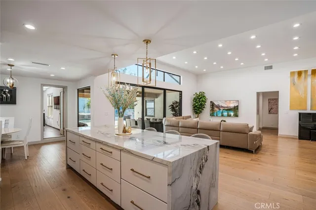 $2,995,000 | 1544 Ard Eevin Avenue, Glendale, CA 91202