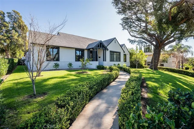 $2,995,000 | 1544 Ard Eevin Avenue, Glendale, CA 91202