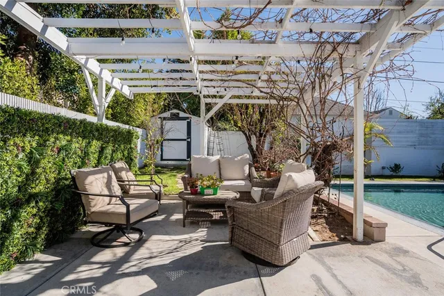 $2,995,000 | 1544 Ard Eevin Avenue, Glendale, CA 91202