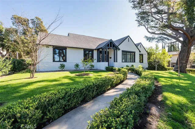 $2,995,000 | 1544 Ard Eevin Avenue, Glendale, CA 91202