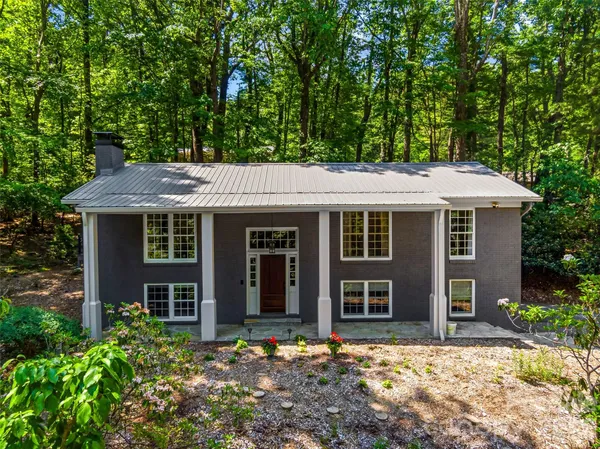 $540,000 | 2388 Hebron Road, Hendersonville, NC 28739