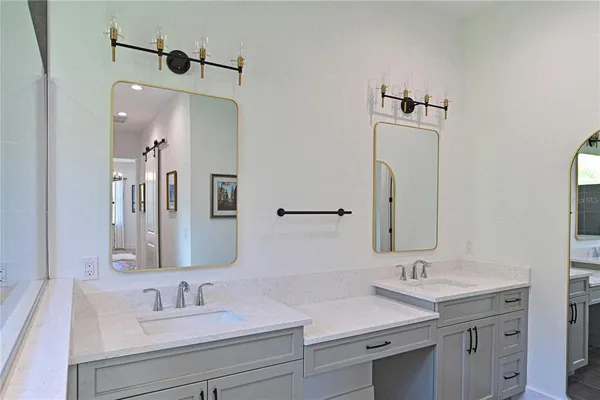 $5,400 | 8013 Clearwater Court, Sarasota, FL 34241