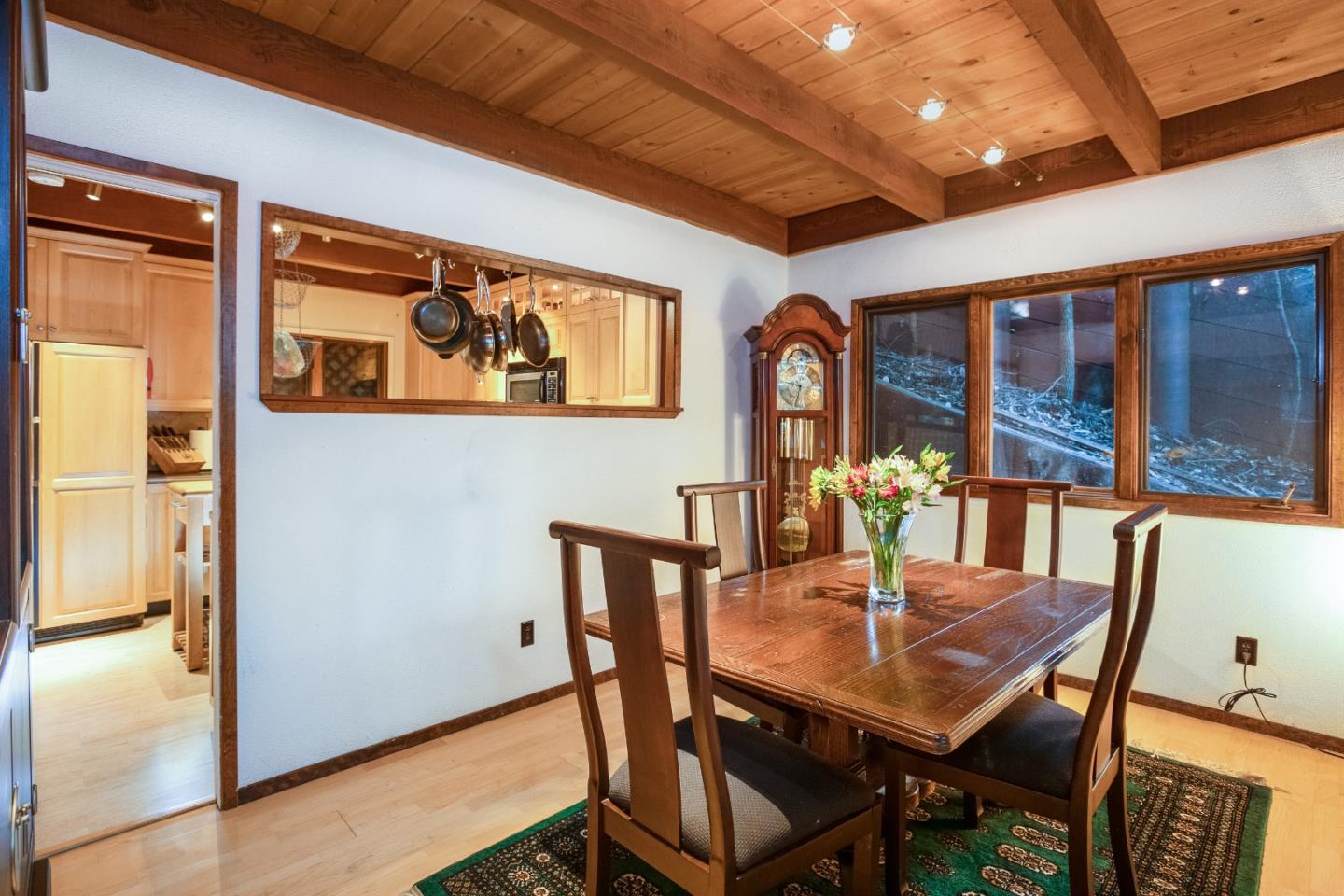 24075 Morrill Cutoff Road Los Gatos, CA 95033 - Photo 12 of 27 Gallery Image 12