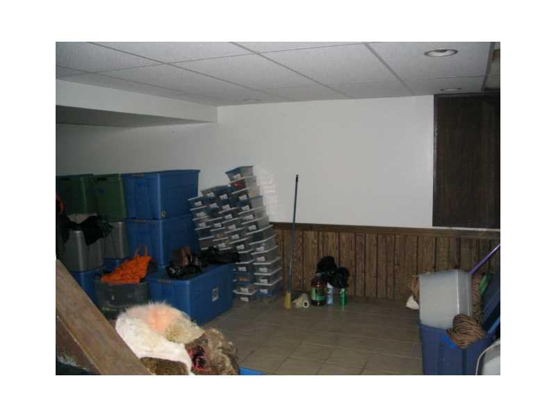 313 Stotler Road Penn Hills, PA 15235 - Photo 17 of 25 Den/Family/Great Room.