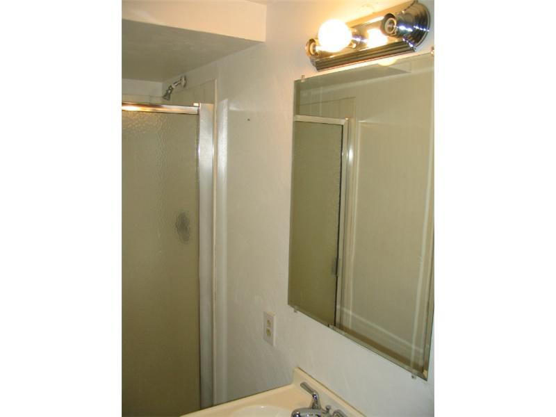 313 Stotler Road Penn Hills, PA 15235 - Photo 19 of 25 Full Bath.