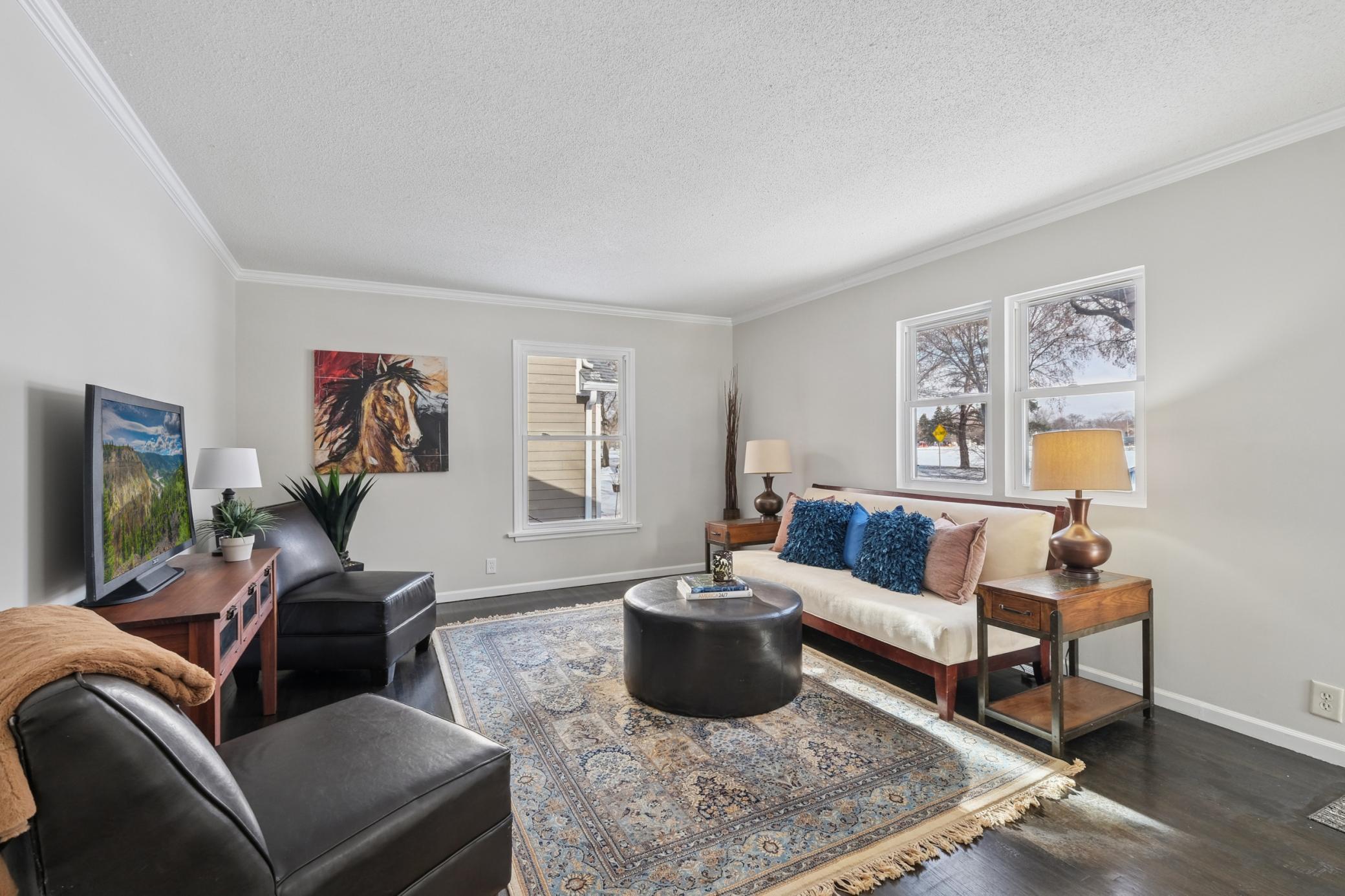 4905 Dupont Avenue North Minneapolis, MN 55430 - Photo 2 of 14