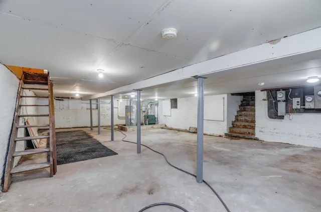 $1,100,000 | 147 Ave East, Bayonne, NJ 07002