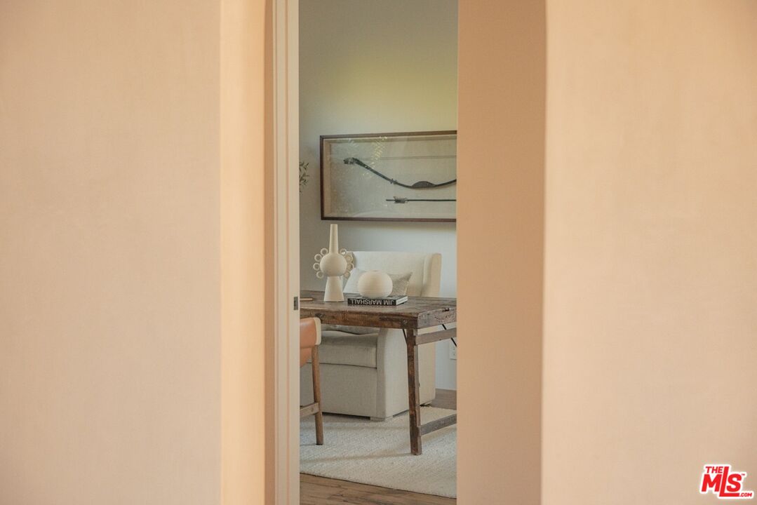 6546 Colgate Avenue Los Angeles, CA 90048 - Photo 19 of 42 a picture of a bathroom with a sink