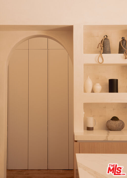 6546 Colgate Avenue Los Angeles, CA 90048 - Photo 7 of 42 a close view of tap