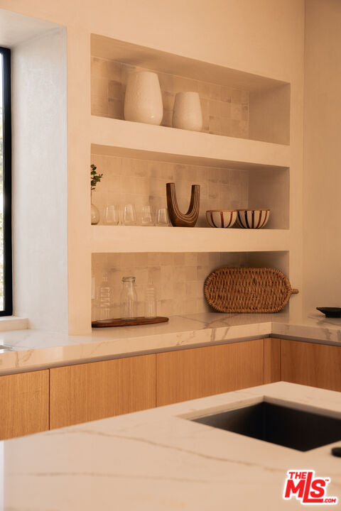 6546 Colgate Avenue Los Angeles, CA 90048 - Photo 8 of 42 a close view of sink